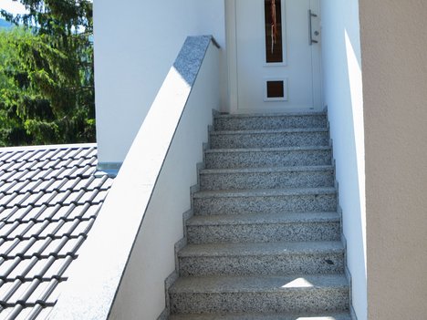 Stiegen und Treppen aus Stein